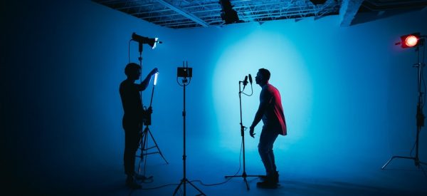 la cultura del single, videoclip mas cancion en un estudio